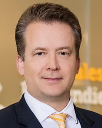 Dr. Lars Brzoska